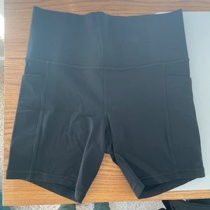 NWOT Athleta 7 inch black bike shorts